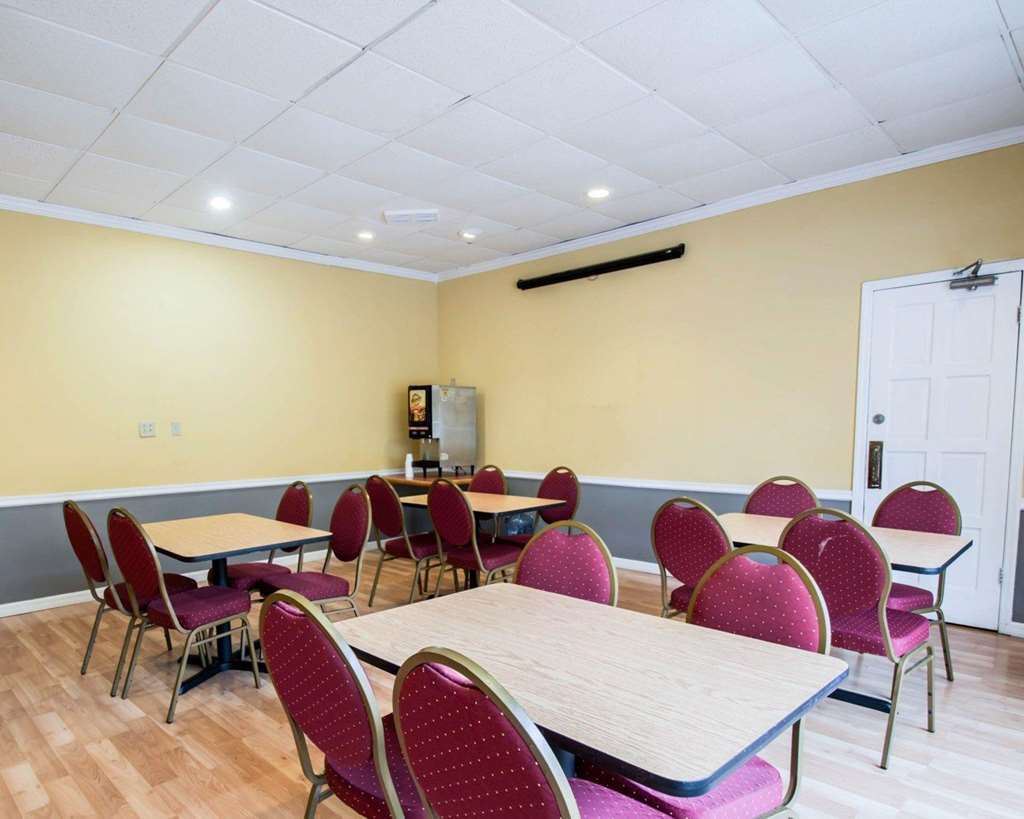 אורמונד ביץ Econo Lodge מסעדה תמונה
