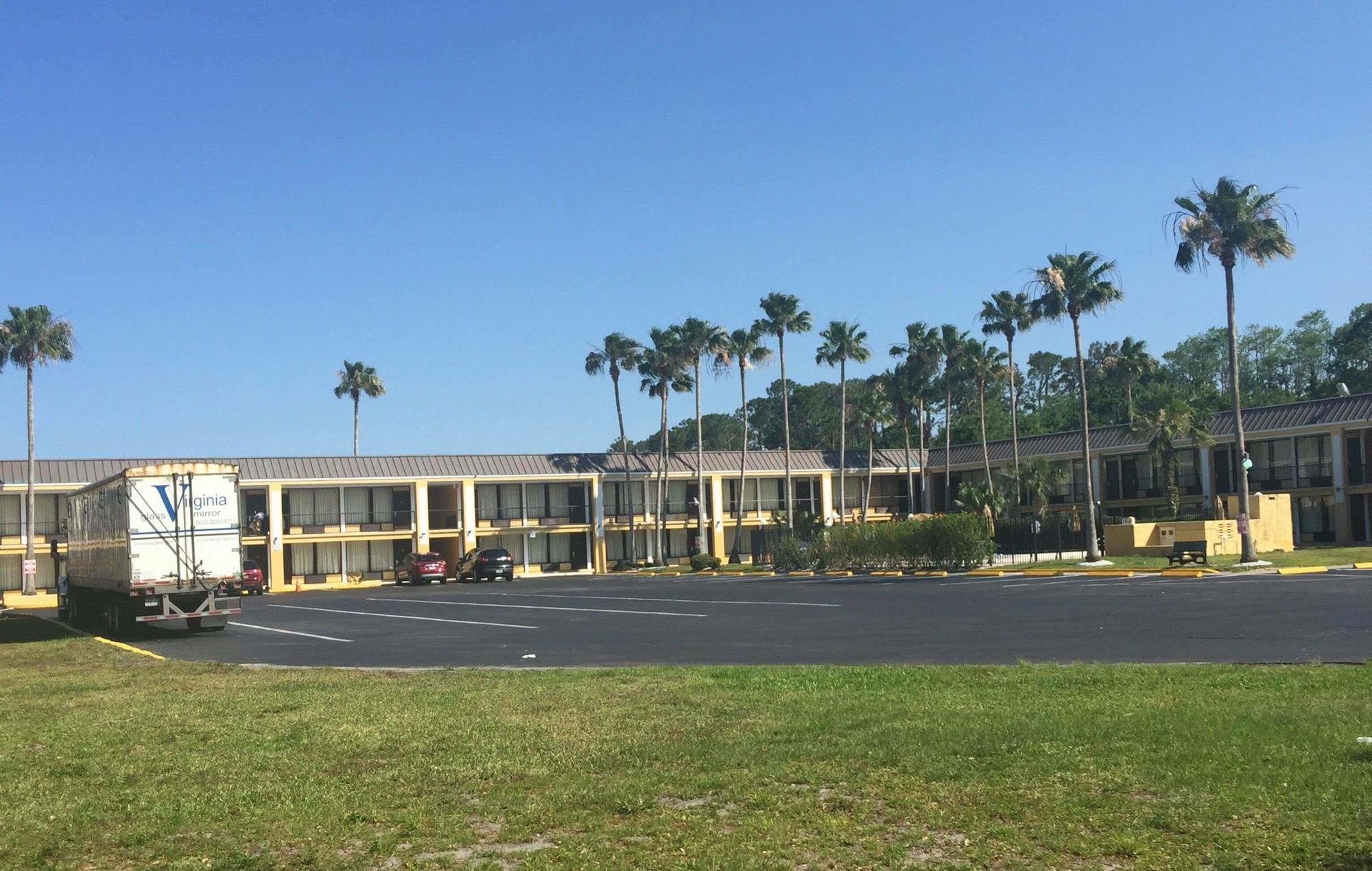 אורמונד ביץ Econo Lodge מראה חיצוני תמונה
